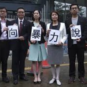 林郑：香港金融市场和银行体系运作如常