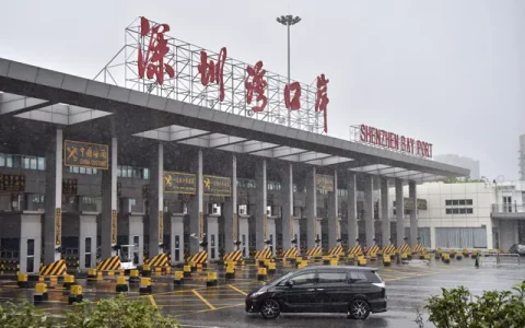 经深圳湾口岸到深圳人士或被分流到东莞等地隔离