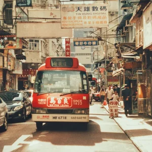 2020全年访港旅客减少93% 内地旅客270.6万人次