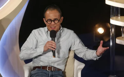 李泽楷旗下富卫传被拒在港上市因不符合港交所「新经济」要求